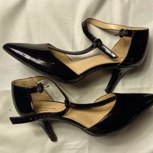 Liz Claiborne kitten heels